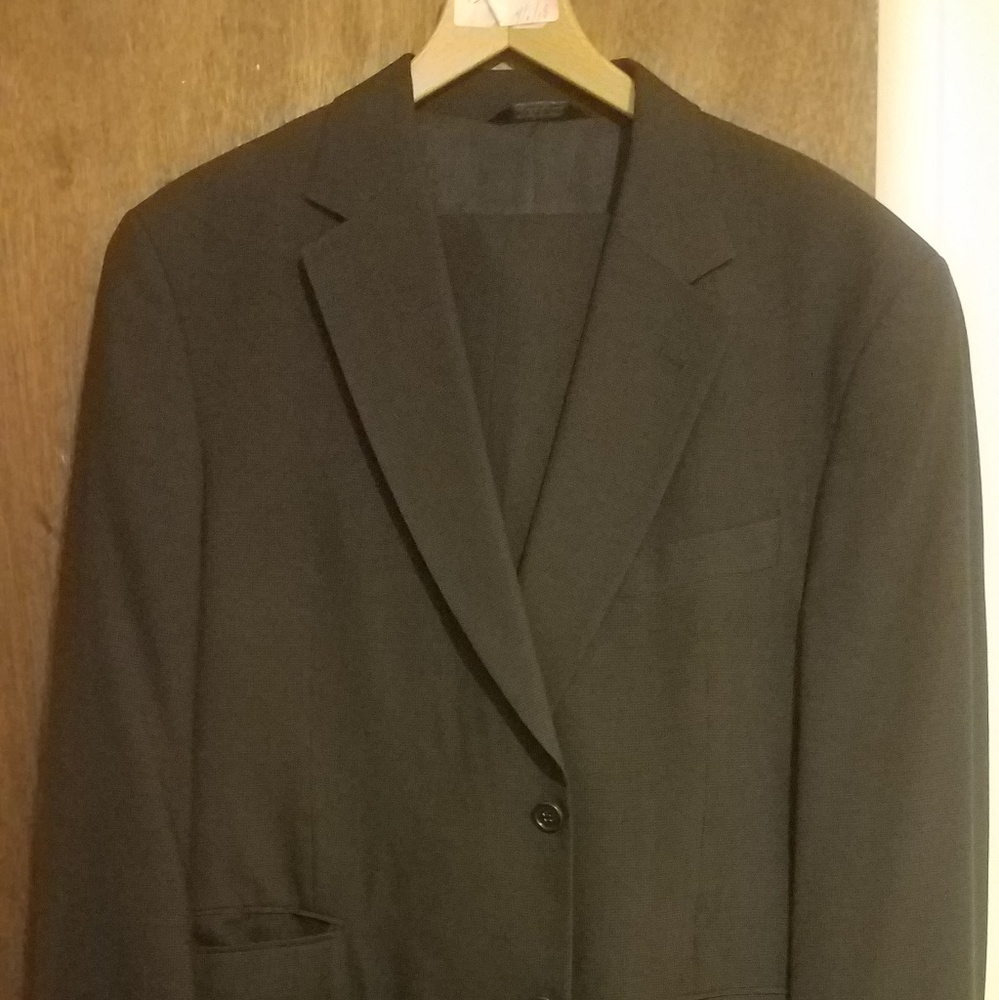 Jos A Bank mens suit